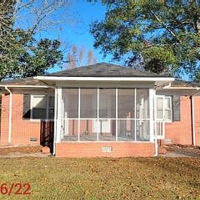 709 Woods Rd., Kingstree, SC 29556