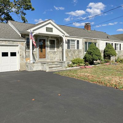 71 Linwood St, West Haven, CT 06516