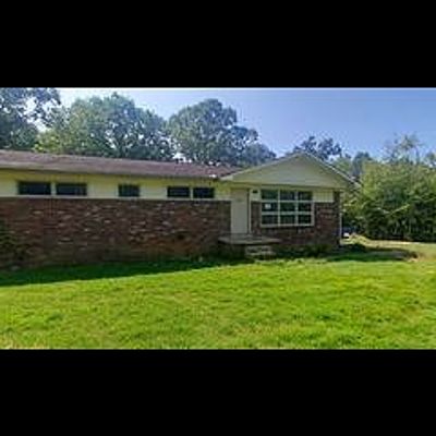 710 Woodland Dr, New Johnsonville, TN 37134