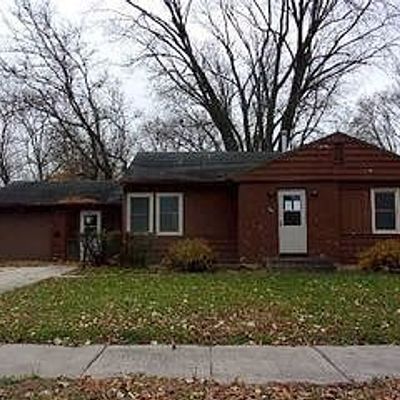 711 Ne 15th Place, Mason City, IA 50401