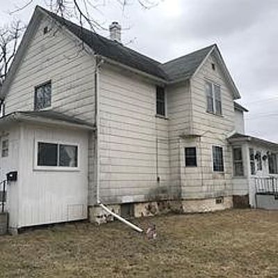 712 N Maple Ave, Marshfield, WI 54449