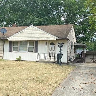 715 Embassy Ter, Vineland, NJ 08360