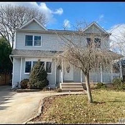 73 Northridge Ave, Merrick, NY 11566