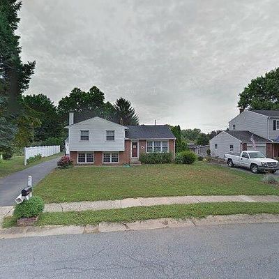 740 Hansom Dr, Lancaster, PA 17603