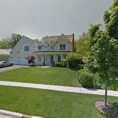 596 Oxford Ln, Lindenhurst, IL 60046