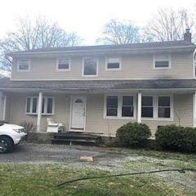 6 Lower Rd, Smithtown, NY 11787
