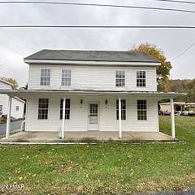 6 St Marys Avenue, Branchdale, PA 17923