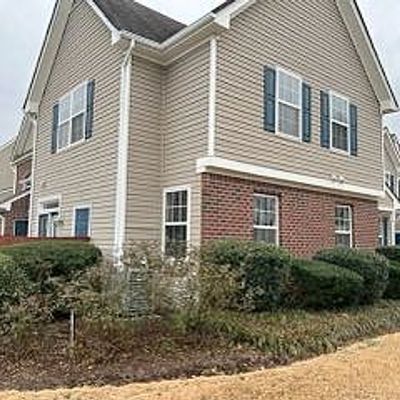 606 Primrose Ln, Chesapeake, VA 23320