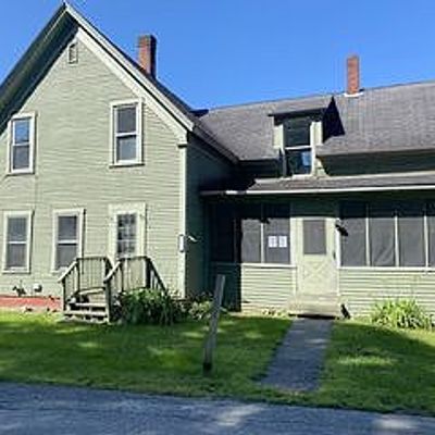 61 Prospect St, Barton, VT 05822