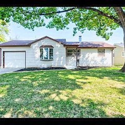 6108 Oak St, Omaha, NE 68106