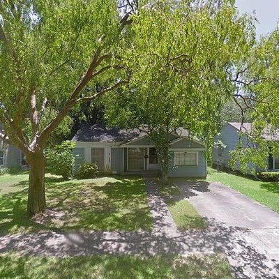 612 Arizona Ave, Wake Village, TX 75501