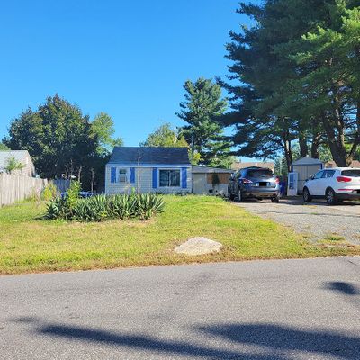 621 Corning Rd, Manchester, NH 03109