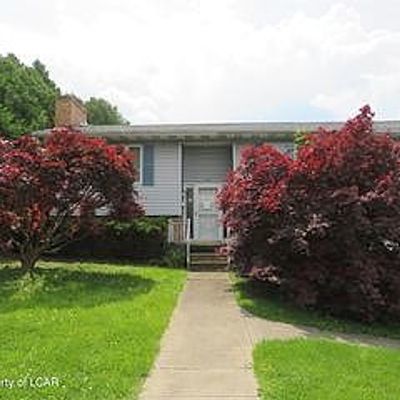 622 Spruce St, Olyphant, PA 18447