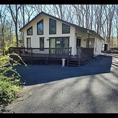 6228 Decker Rd, Bushkill, PA 18324