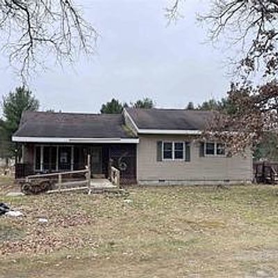 627 Carolyn Drive, Harrison, MI 48625