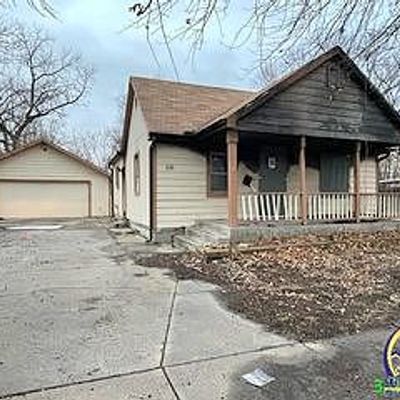 635 Ne Poplar St, Topeka, KS 66616