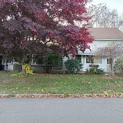 64 Mohawk Ave, Derby, CT 06418