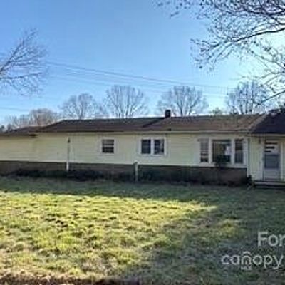 6408 Nc 90 Highway, Hiddenite, NC 28636