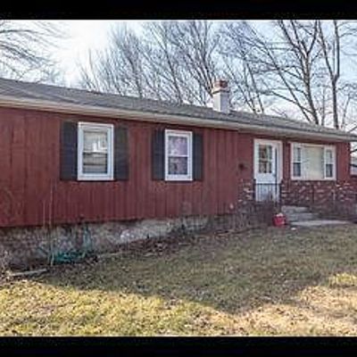 82 Tamarack Hill Dr, Poughkeepsie, NY 12603