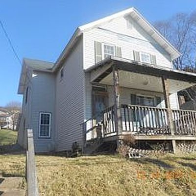 836 Jackson St, Reynoldsville, PA 15851