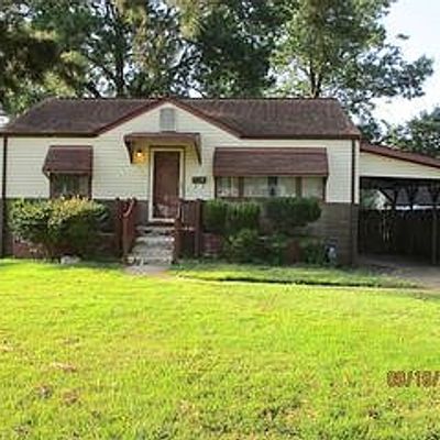 8366 Fairbanks Dr, Saint Louis, MO 63134