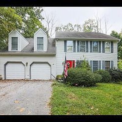 8397 Quailwood Ln, Pasadena, MD 21122