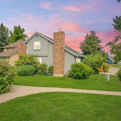 8640 Garland Ct, Arvada, CO 80005