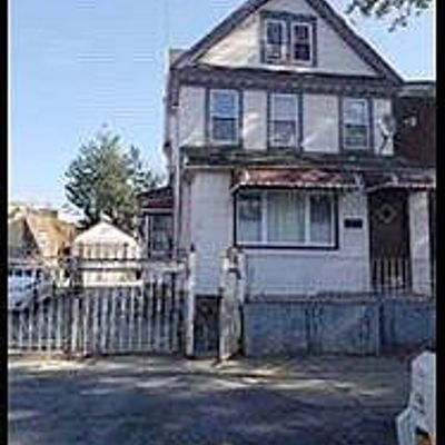 87 15 123rd Street, Richmond Hill, NY 11418