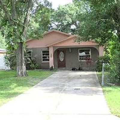 8708 Fountain Ave, Tampa, FL 33615