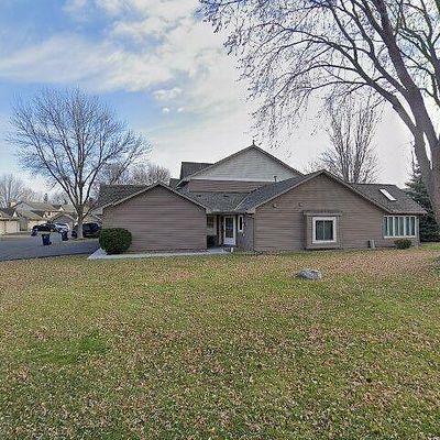 8858 Cottonwood Ln N, Maple Grove, MN 55369