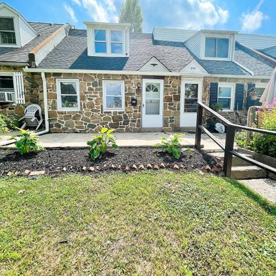 888 Woodlawn Ave, Phoenixville, PA 19460