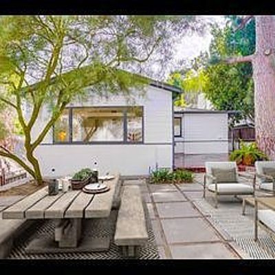 8929 Holly Pl, Los Angeles, CA 90046