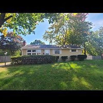 9 Nevins Ave, Enfield, CT 06082