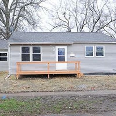 909 S E St, Oskaloosa, IA 52577