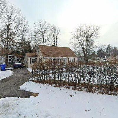 91 Boothbay St, Bloomfield, CT 06002