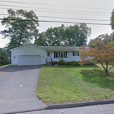 91 Howe St, North Haven, CT 06473