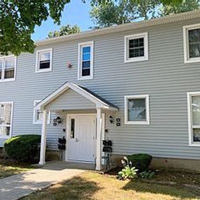 93 Carriage Path South #93, Milford, CT 06460