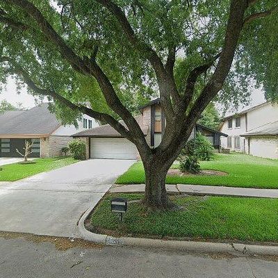 7626 Candlegreen Ln, Houston, TX 77071