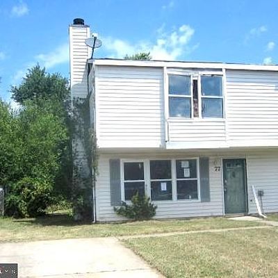 77 Farmhouse Rd, Sicklerville, NJ 08081