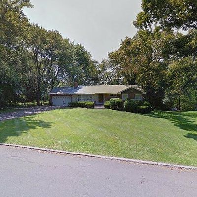 79 Roslyn Dr, New Britain, CT 06052