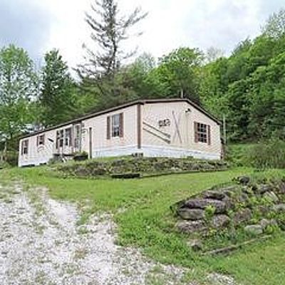 7906 Main Rd, Huntington, VT 05462