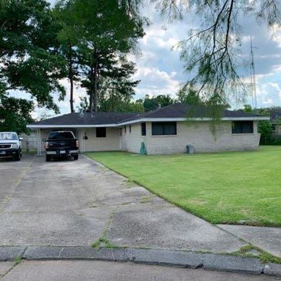 8 J Cir, Houma, LA 70364