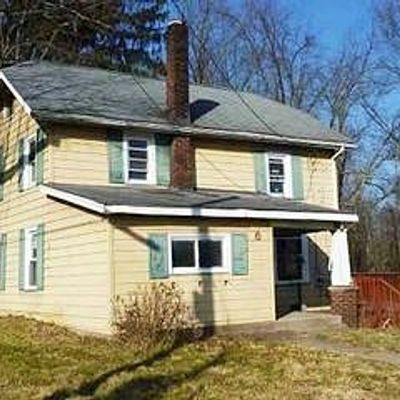 8 Mitchell Rd, New Wilmington, PA 16142