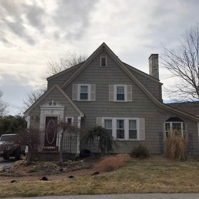 8 Saint James Rd, Shrewsbury, MA 01545