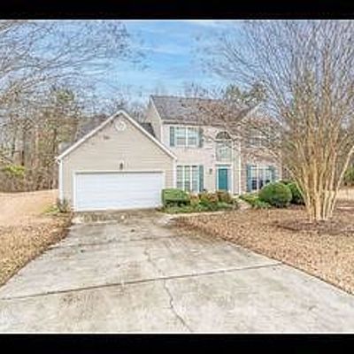 801 E Bradley Circle, Loganville, GA 30052