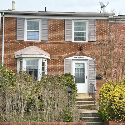 8039 Saint Annes Ct, Alexandria, VA 22309