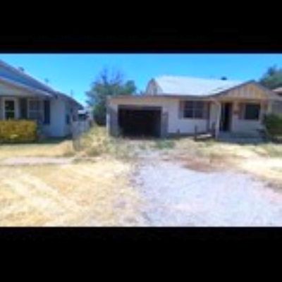 809 N Hightower Street, Altus, OK 73521