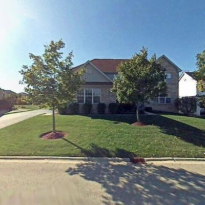 8118 Danneil Cir, Long Grove, IL 60047