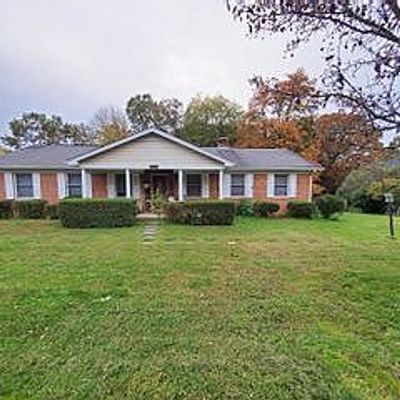 8116 Rolling Rd, Springfield, VA 22153