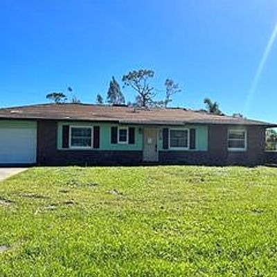 8121 Grady Dr, North Fort Myers, FL 33917